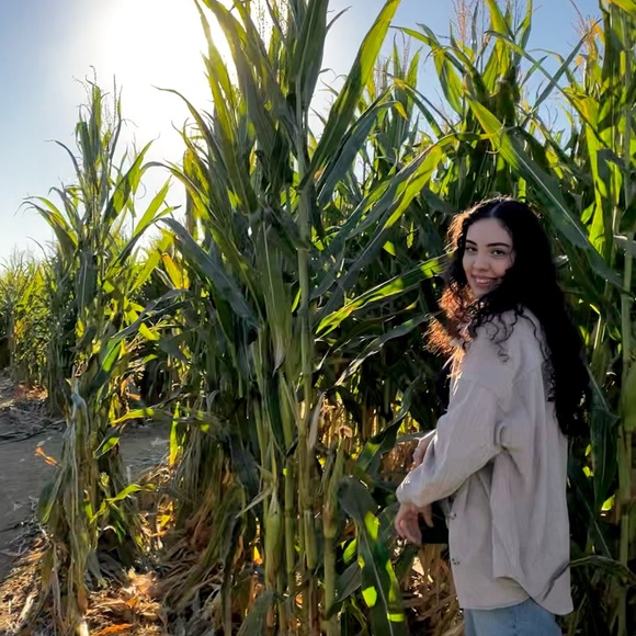 Pink flannel/cardigan - Picture 2 of 4